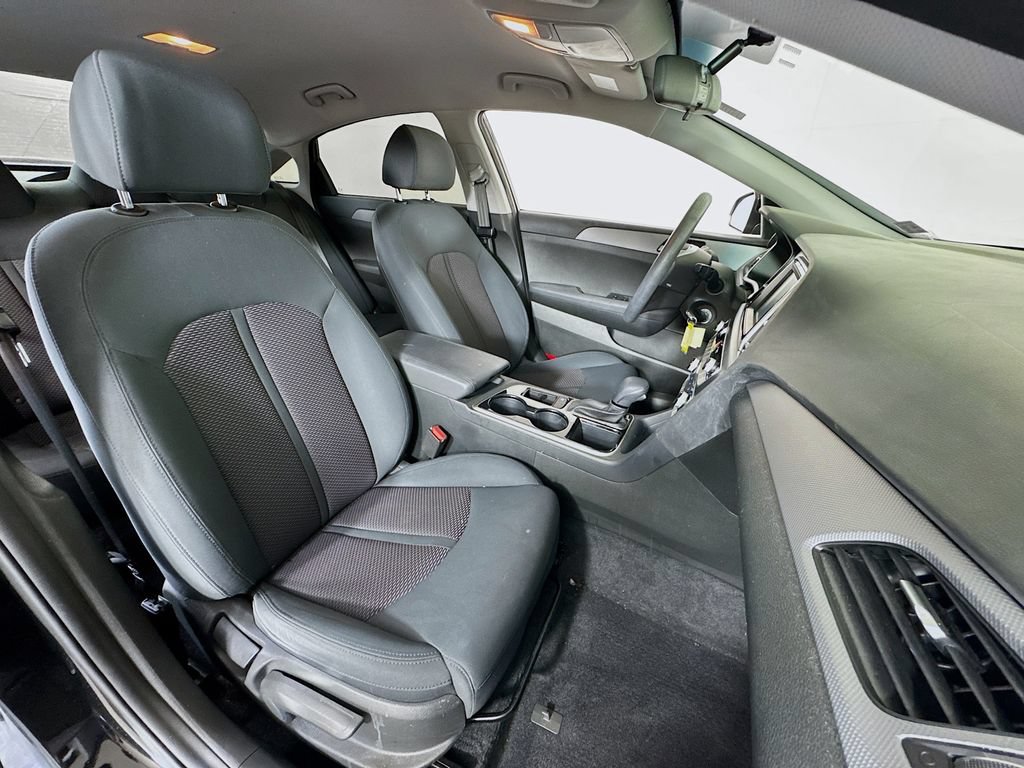 Used 2019 Hyundai Sonata SE FWD image 25
