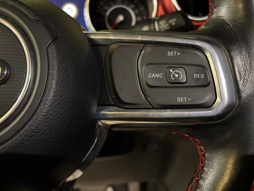 Used 2022 Jeep Gladiator Rubicon w/ Cold Weather Group image 32