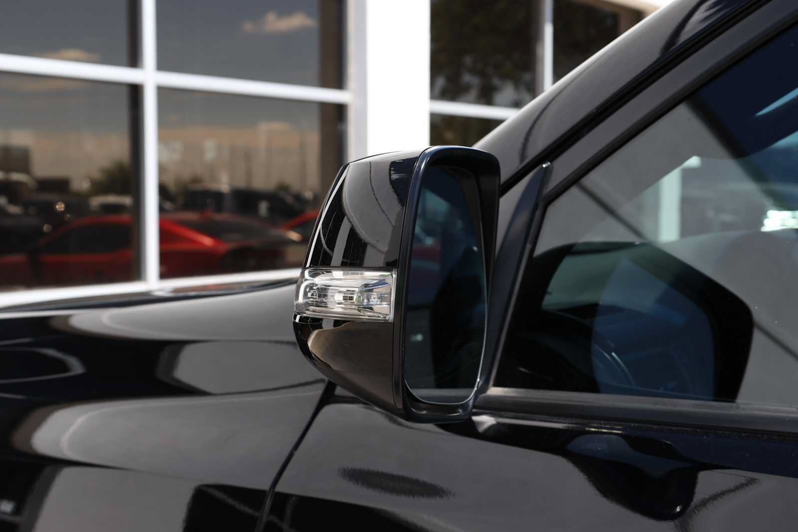Used 2022 Lexus GX 460 w/ Black Line Special Edition AWD/4WD image 40