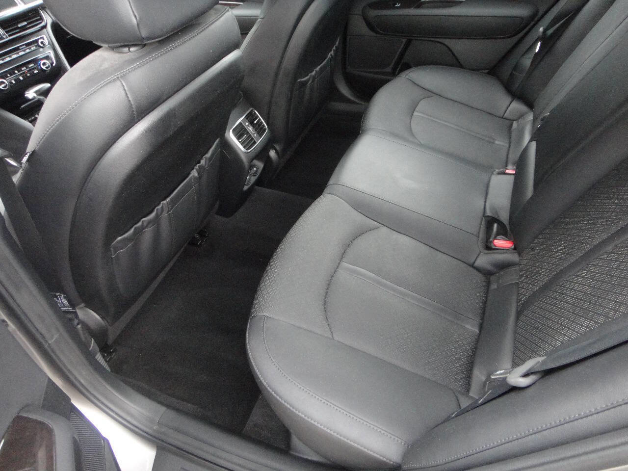 Used 2017 Kia Optima EX image 12