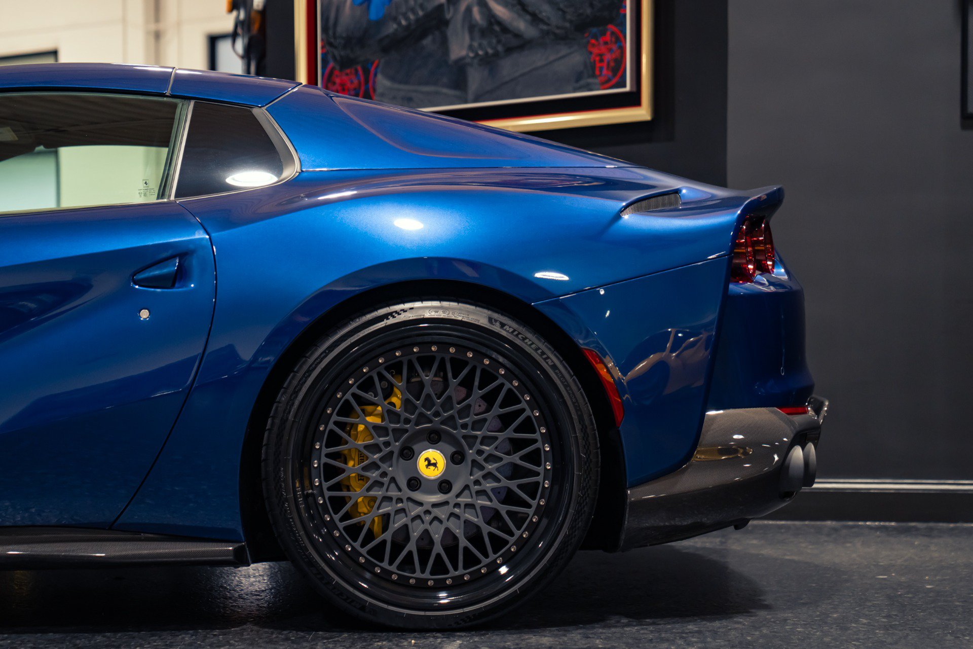 Used 2021 Ferrari 812 GTS RWD image 19