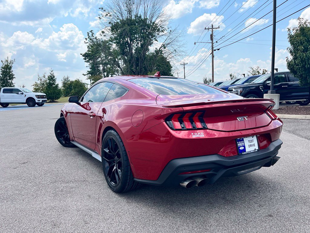 Used 2024 Ford Mustang GT Premium RWD image 5