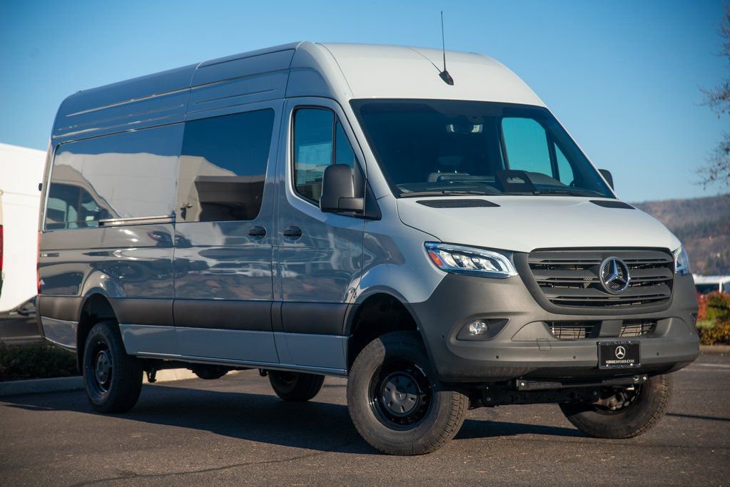 New 2025 Mercedes-Benz Sprinter 2500 image 3