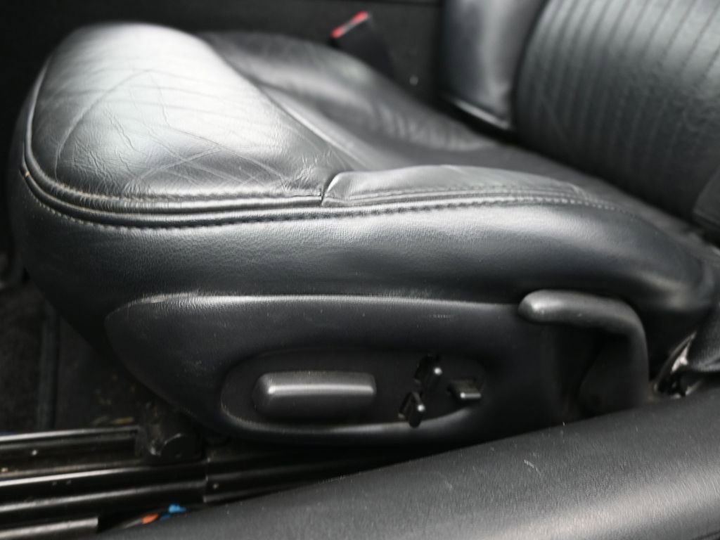 Used 2003 Chevrolet Corvette Convertible w/ Preferred Equipment Group1 image 23