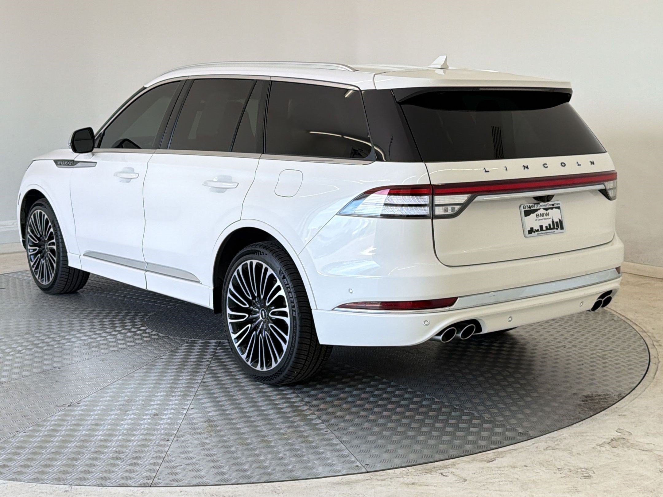 Used 2020 Lincoln Aviator Black Label w/ Dynamic Handling Package AWD/4WD image 3