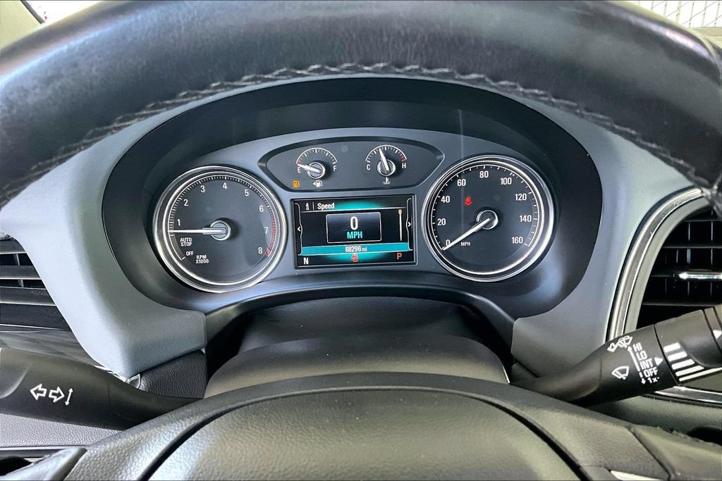 Used 2018 Buick Enclave Essence AWD/4WD image 9