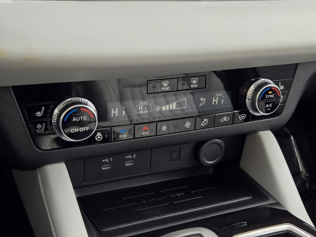 New 2026 Mitsubishi Outlander SEL AWD/4WD image 26