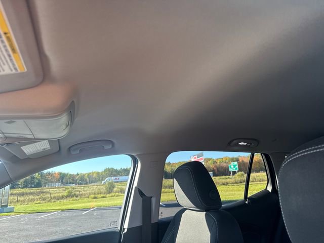 Used 2024 GMC Terrain SLE image 24