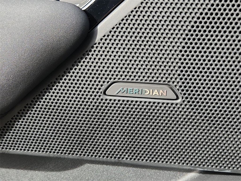 Used 2024 Land Rover Range Rover Velar Dynamic SE image 29