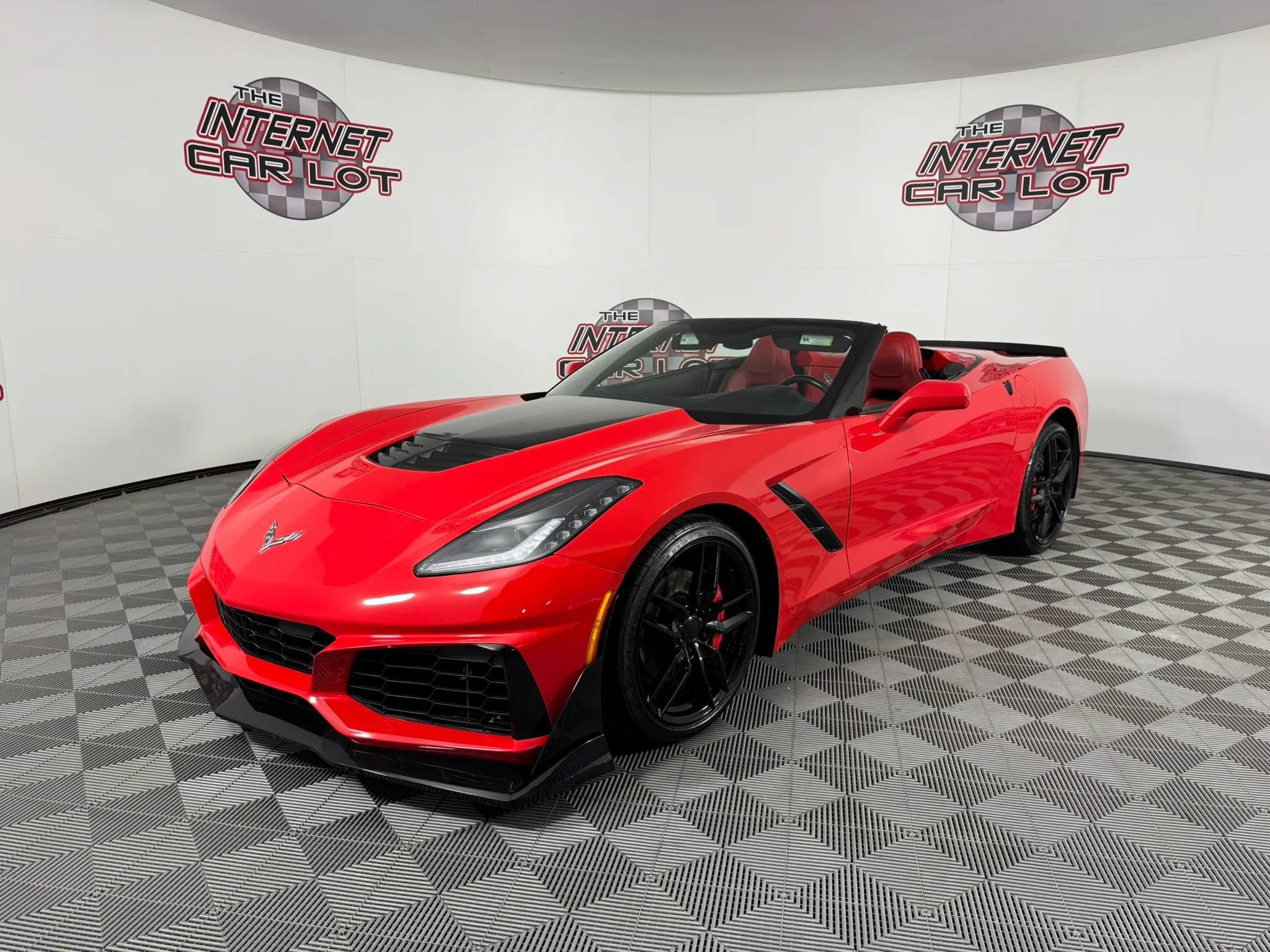 Used 2015 Chevrolet Corvette Stingray Convertible w/ ZF1 Appearance Package RWD image 4