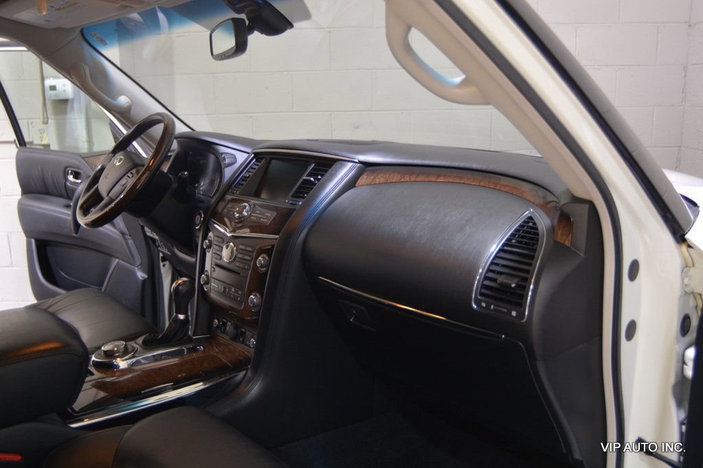 Used 2012 INFINITI QX56 4WD w/ Deluxe Touring Pkg image 17