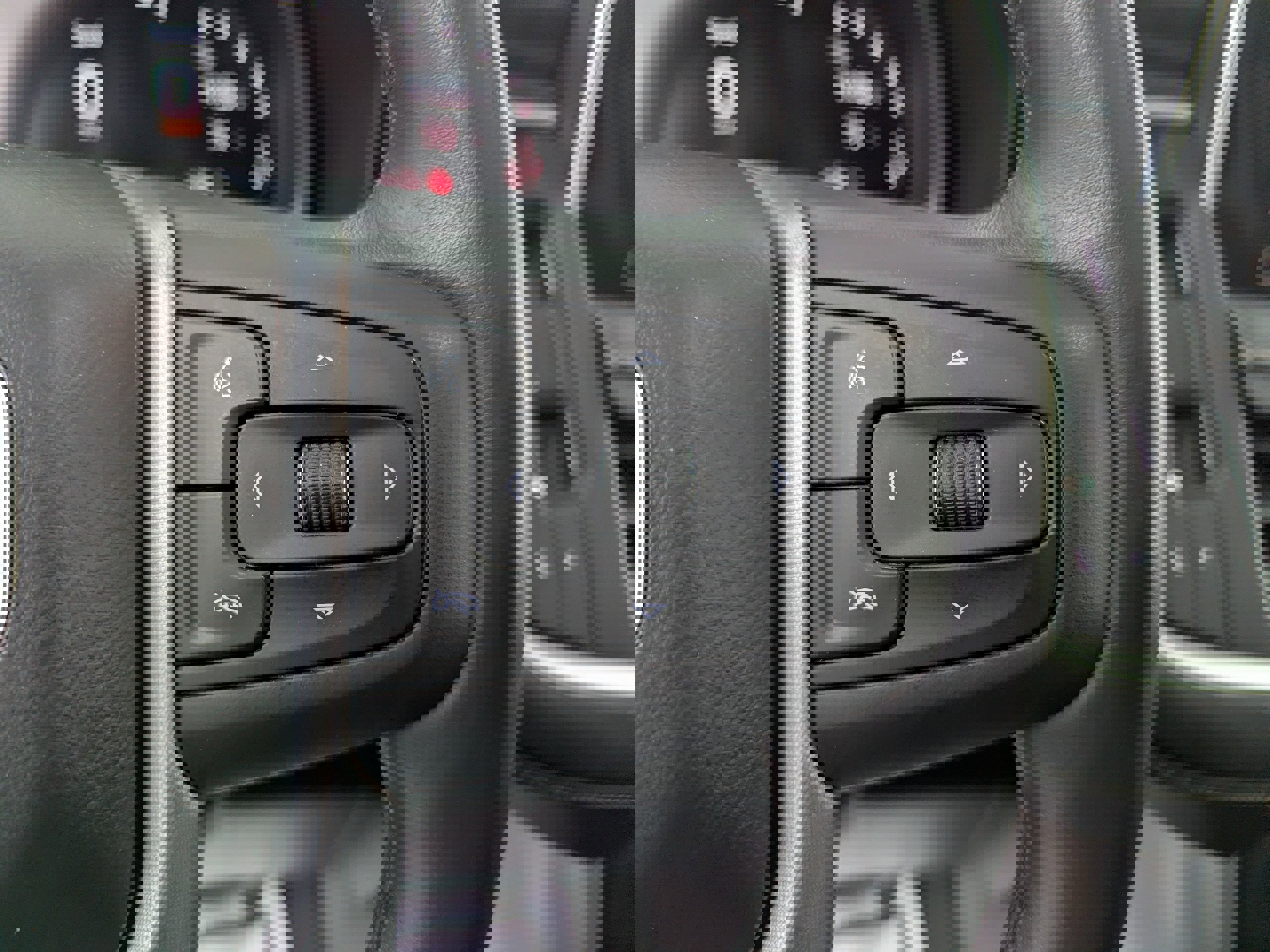 Used 2022 GMC Yukon SLT w/ SLT Luxury Plus Package image 17