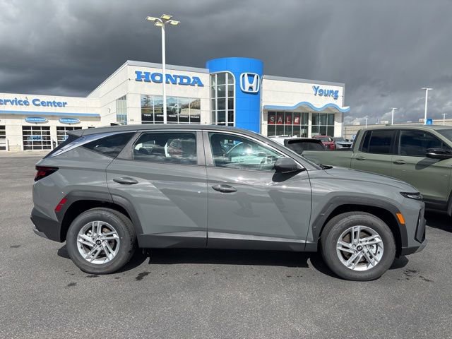 Used 2026 Hyundai Tucson SE AWD/4WD image 2