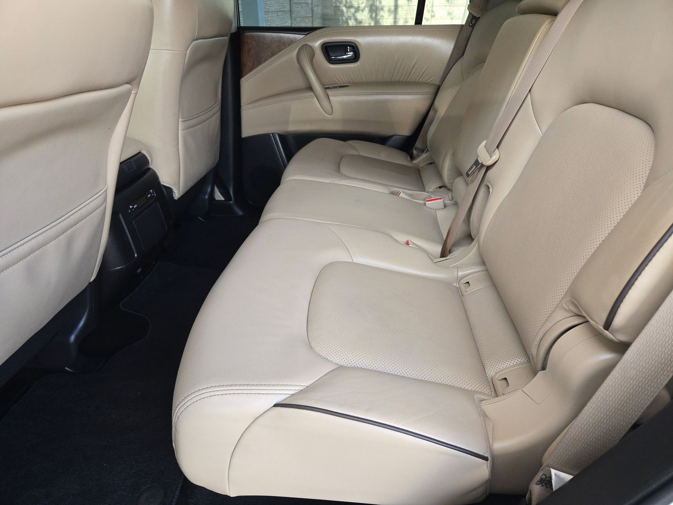 Used 2023 Nissan Armada SL w/ Cargo Package image 14