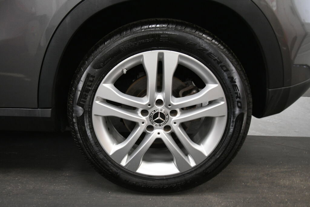 Used 2019 Mercedes-Benz GLA 250 4MATIC image 33