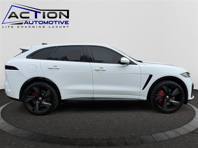 Used 2022 Jaguar F-PACE SVR AWD/4WD image 9