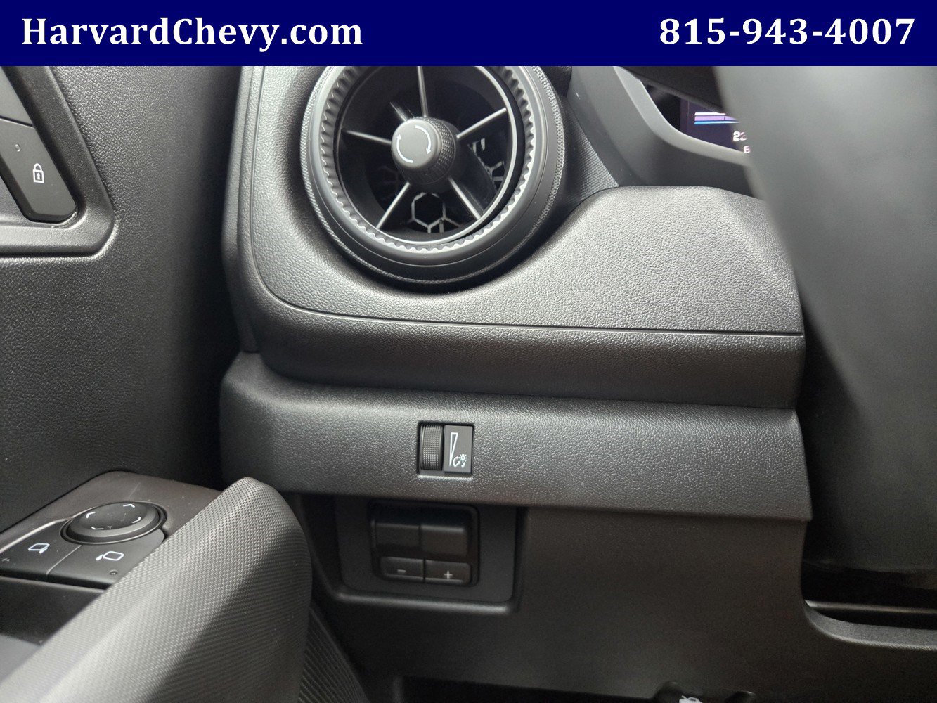 Used 2026 Chevrolet Colorado Trail Boss AWD/4WD image 18