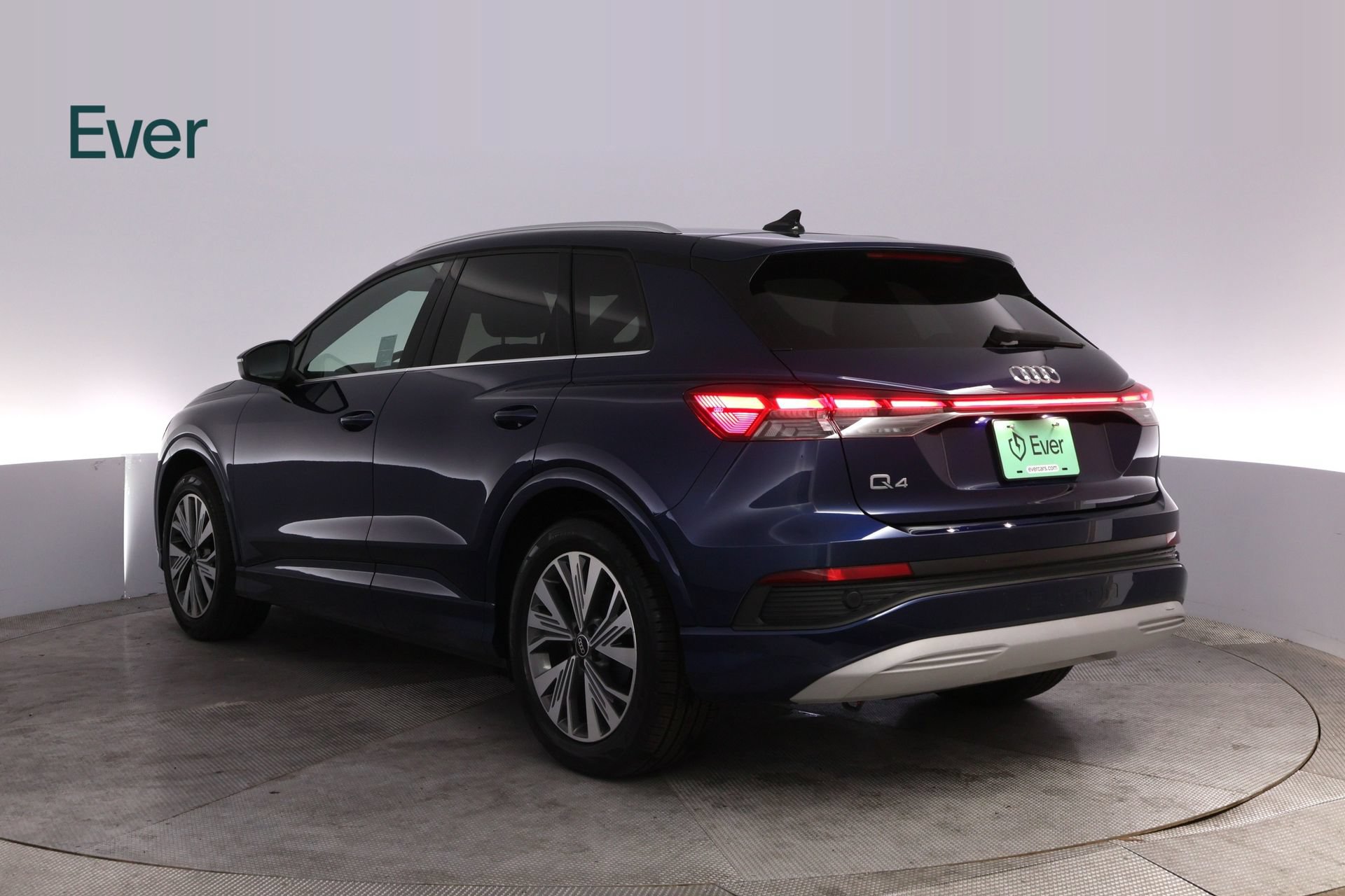 Used 2023 Audi Q4 e-tron Premium w/ Convenience Package RWD image 17