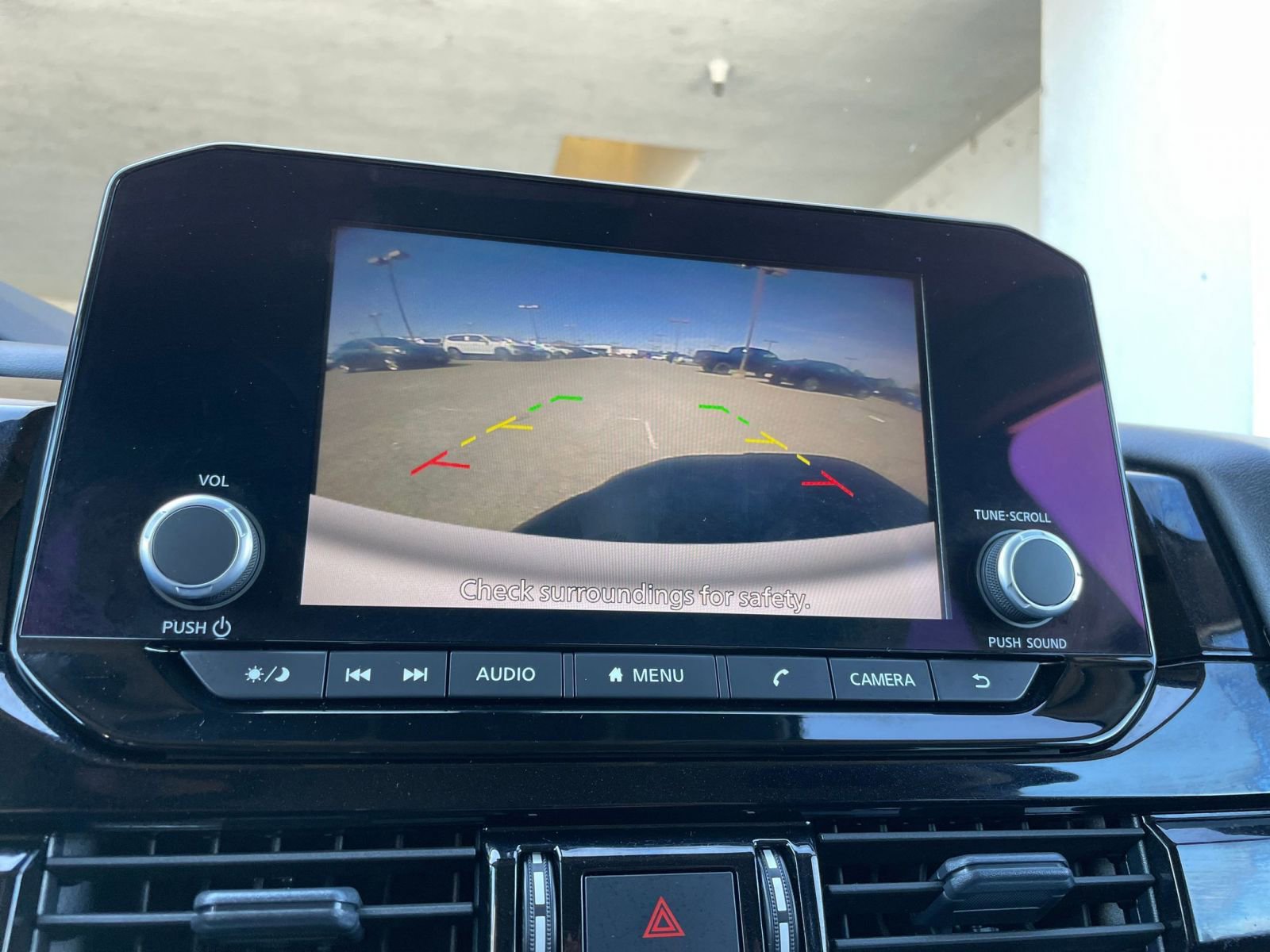 Used 2025 Nissan Pathfinder SV image 25