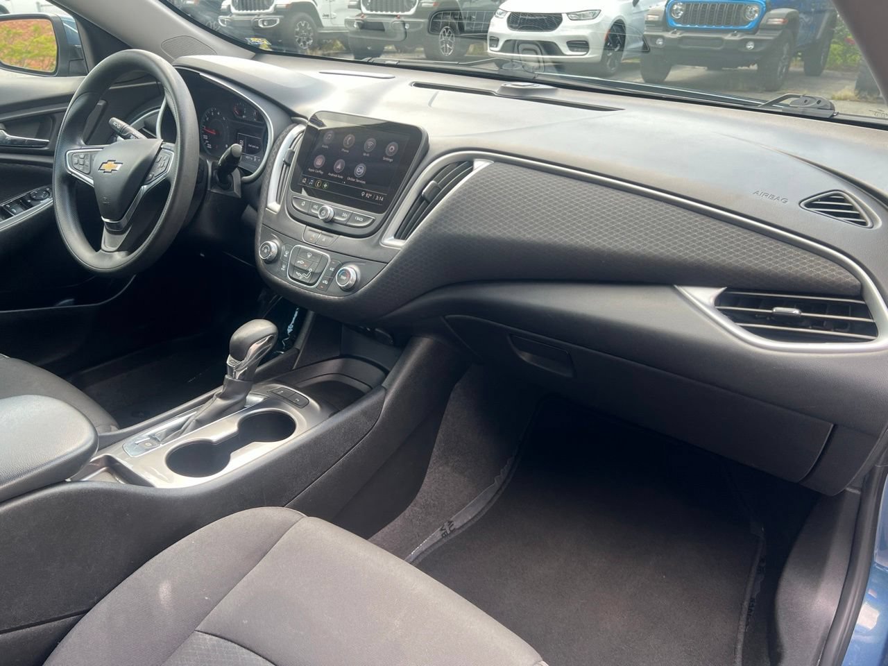 Used 2024 Chevrolet Malibu LS FWD image 23