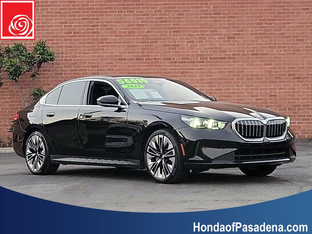 Used 2025 BMW 530i image 8