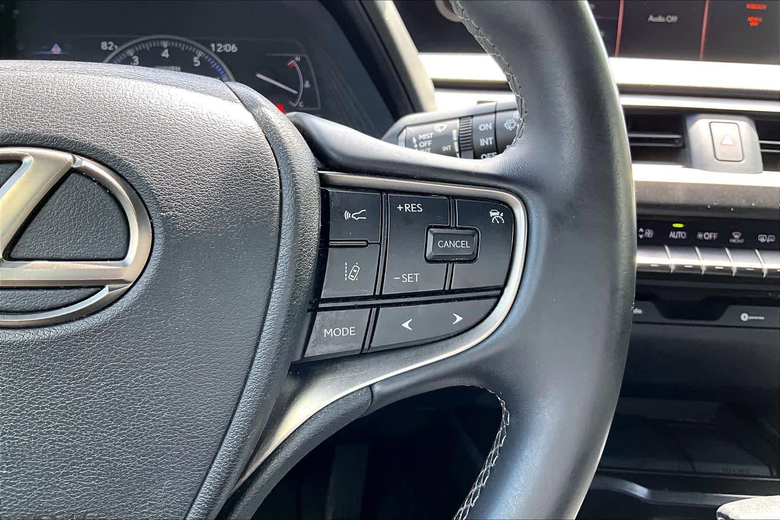 Used 2021 Lexus UX 200 w/ Accessory Package (Z1) image 23