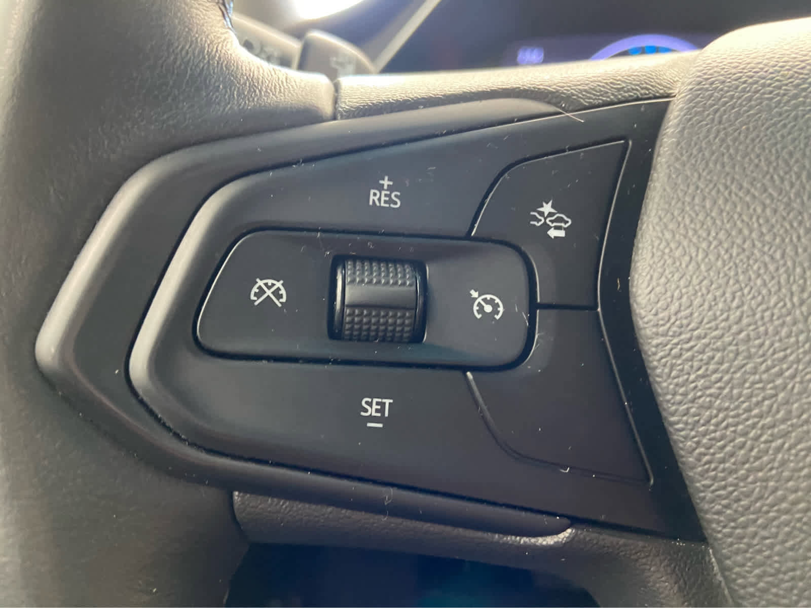 Used 2023 Chevrolet Bolt LT w/ Infotainment Package image 19