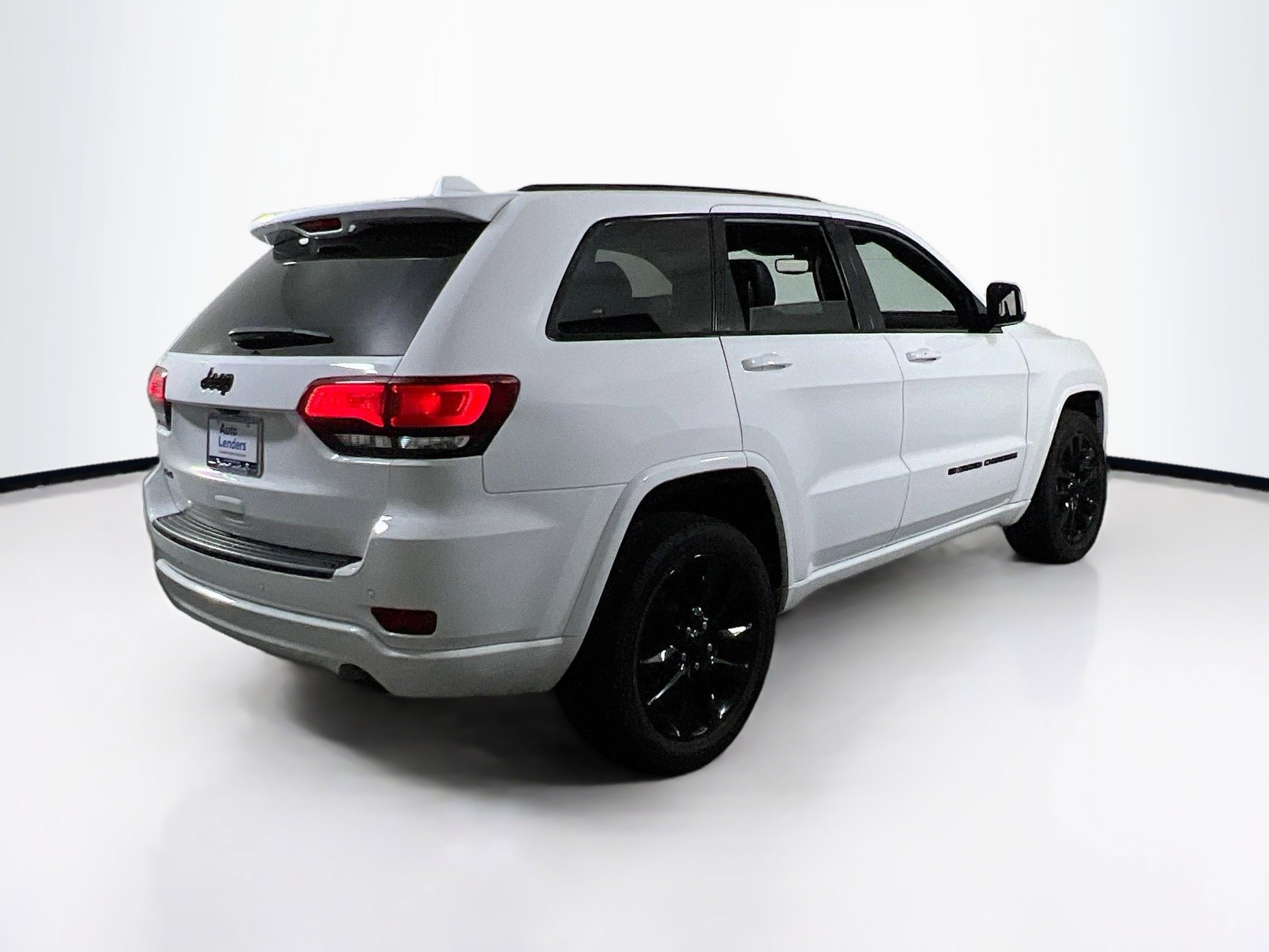 Used 2022 Jeep Grand Cherokee Laredo X AWD/4WD image 5