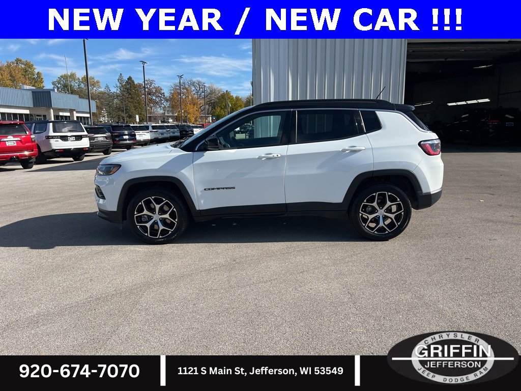 Used 2024 Jeep Compass Limited image 13