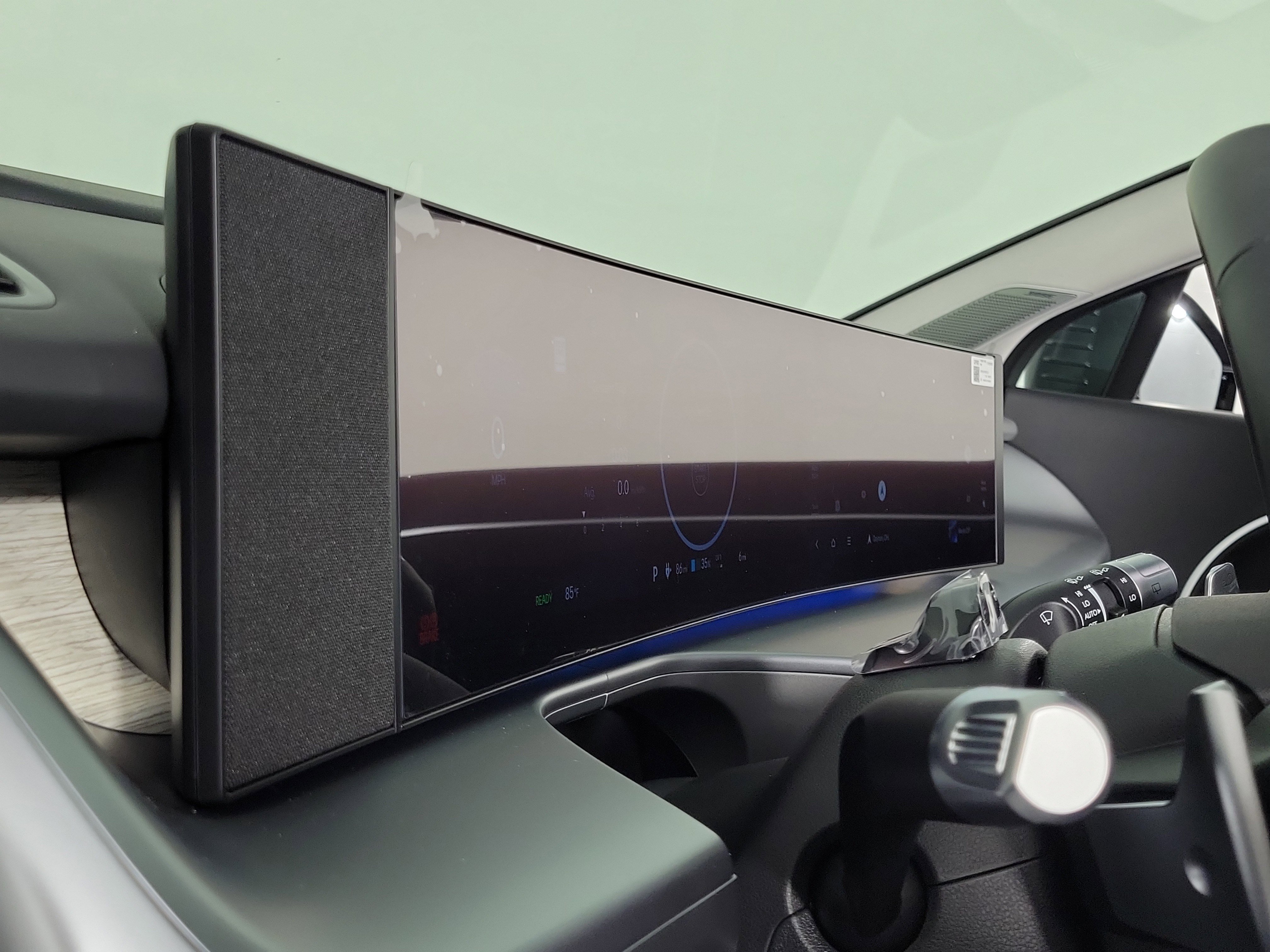 New 2026 Hyundai Ioniq 9 Limited image 13