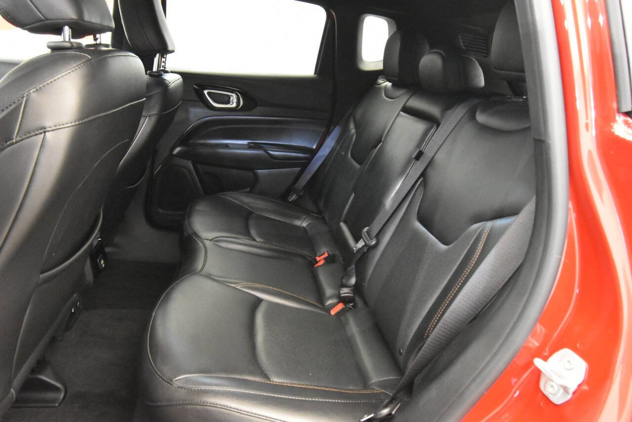 Used 2022 Jeep Compass Limited image 14