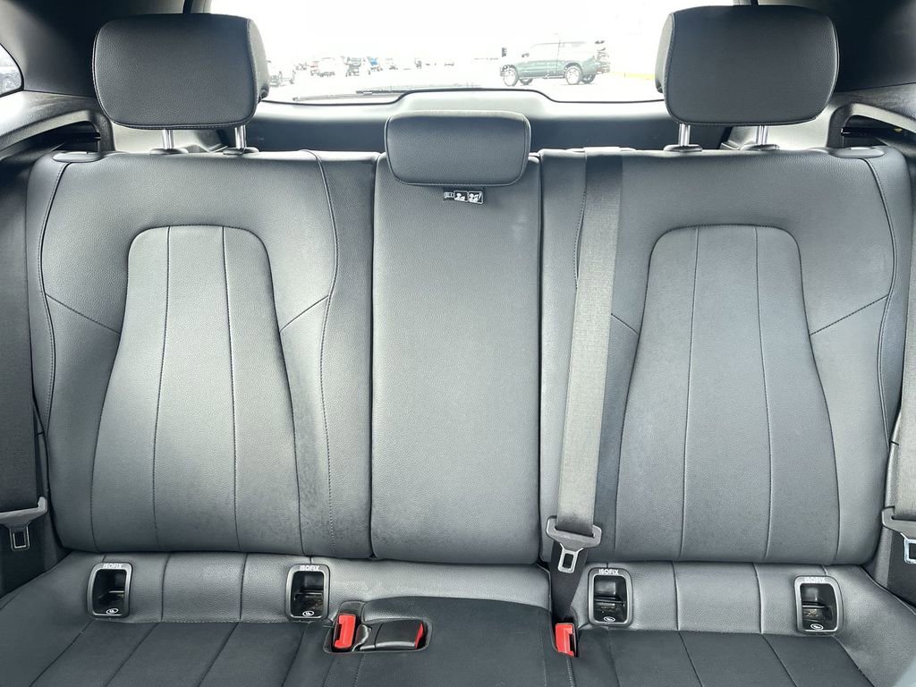Used 2025 Mercedes-Benz GLA 250 image 33
