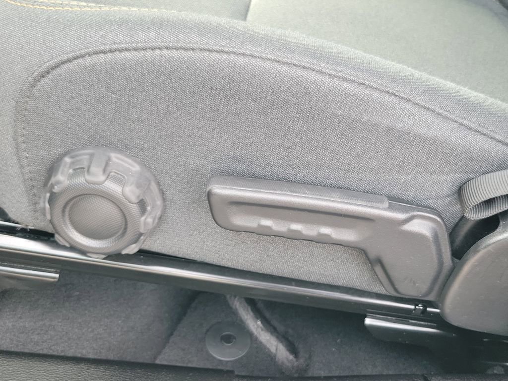 Certified 2025 Jeep Wrangler Unlimited Sahara w/ Safety Group AWD/4WD image 21