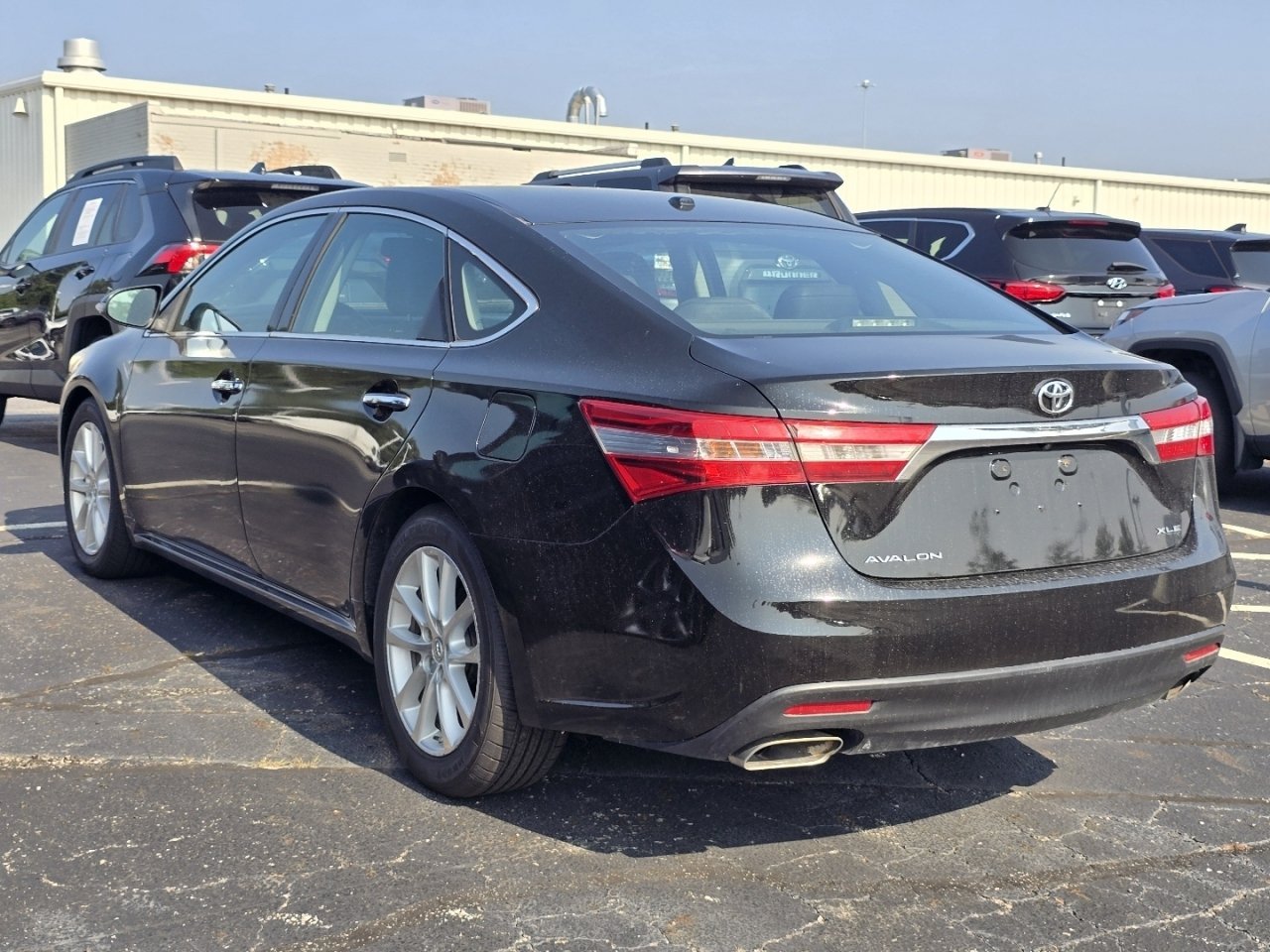 Used 2013 Toyota Avalon XLE Touring FWD image 5
