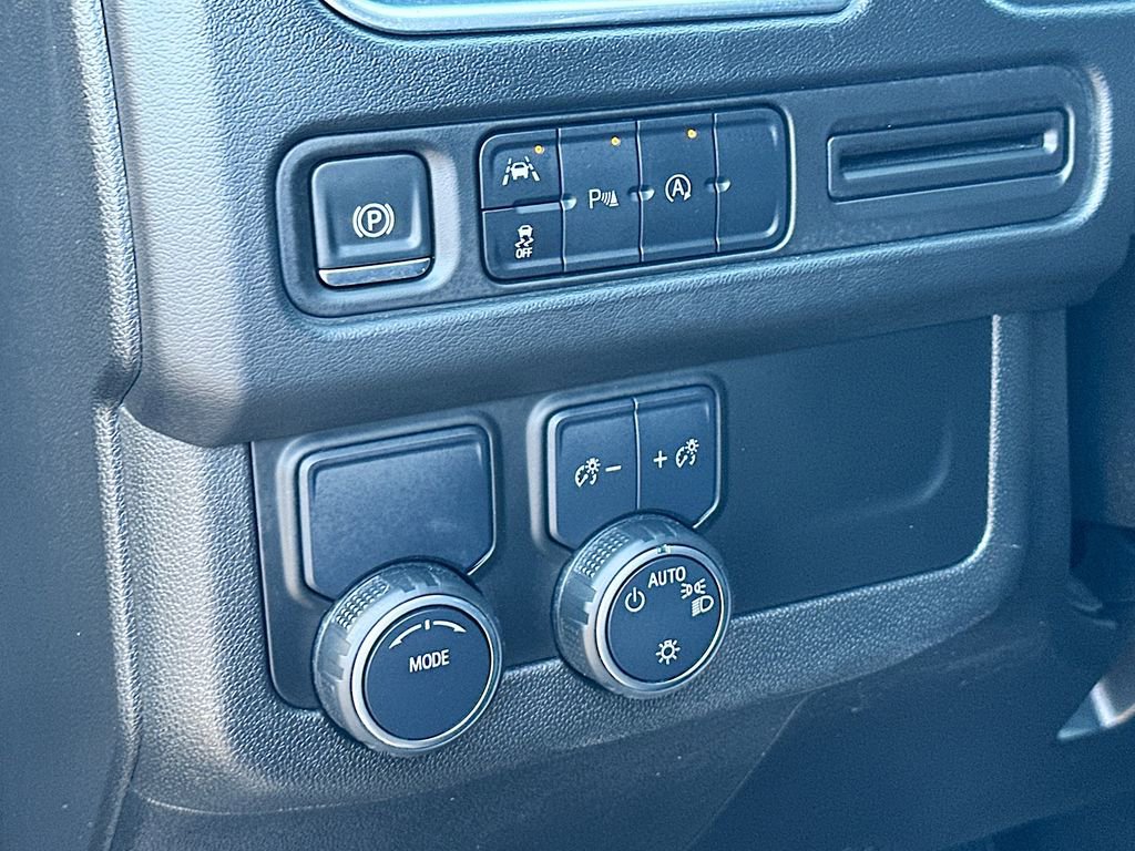 Certified 2024 Chevrolet Suburban LT image 11