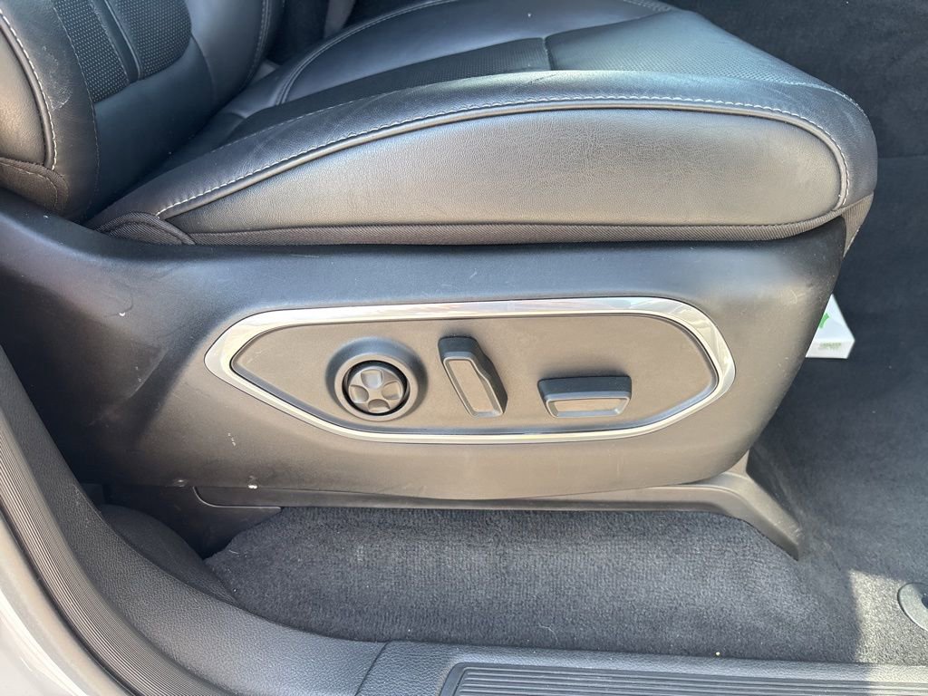 Used 2023 Jeep Wagoneer Series III w/ Preferred Equipment Group AWD/4WD image 55