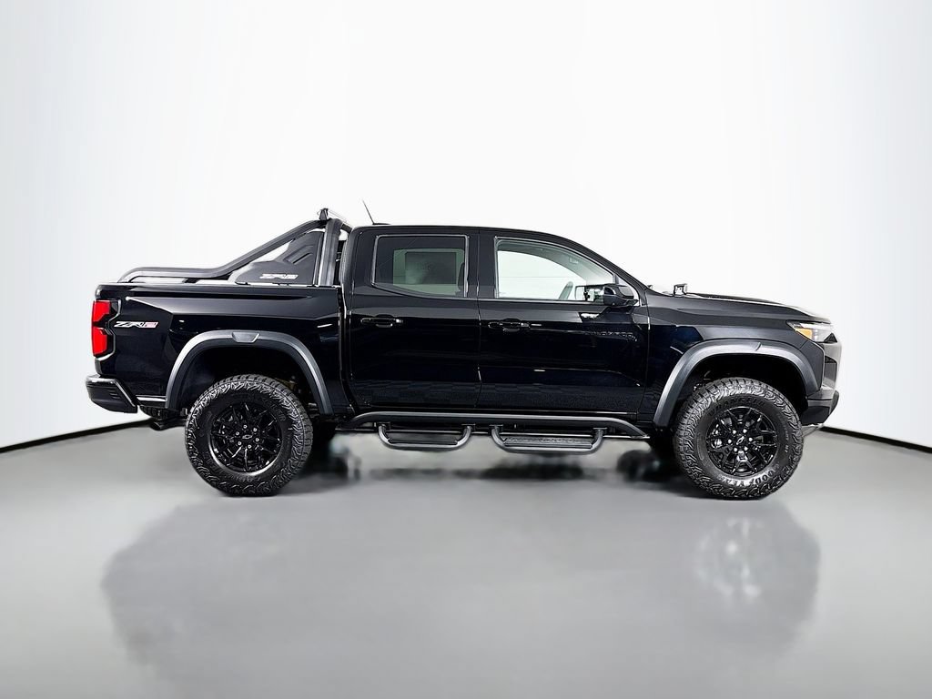 New 2026 Chevrolet Colorado ZR2 w/ Midnight Edition AWD/4WD image 8