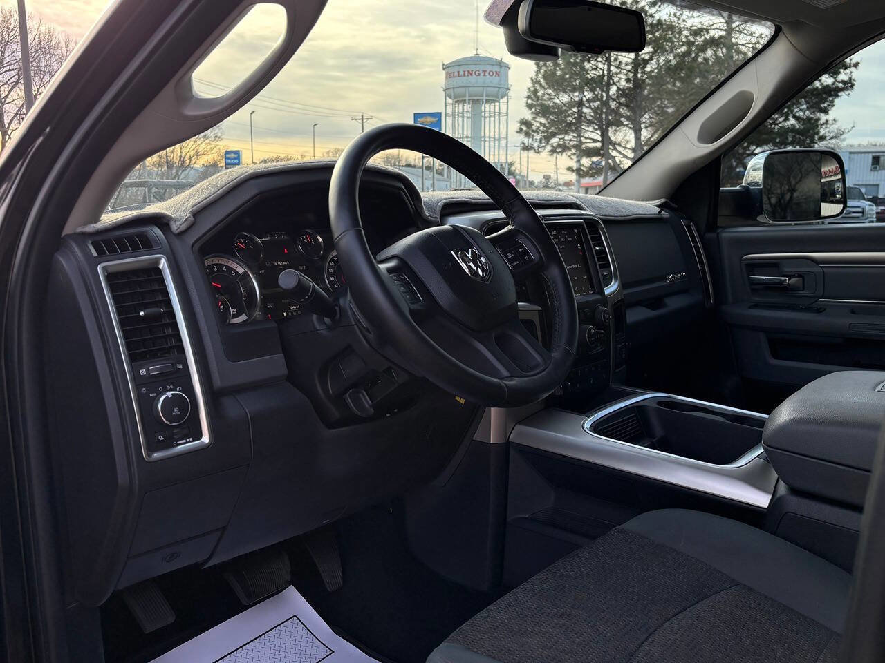 Used 2018 RAM 2500 Big Horn w/ Harvest Edition image 17