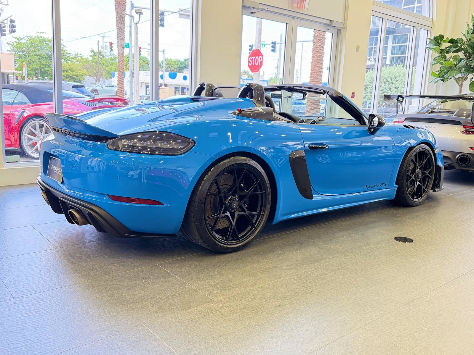 Used 2024 Porsche 718 Boxster Spyder RS RWD image 17