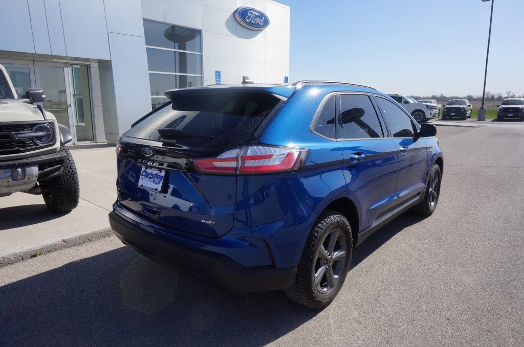 Used 2023 Ford Edge SEL w/ Sport Appearance Package AWD/4WD image 8