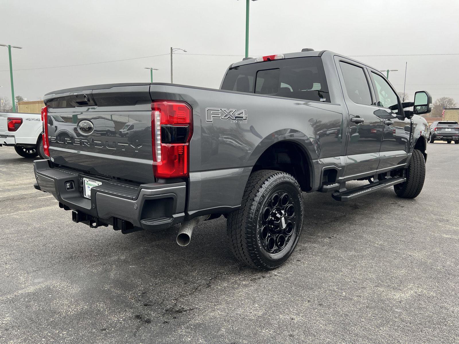 New 2026 Ford F350 Lariat w/ Black Appearance Package image 5