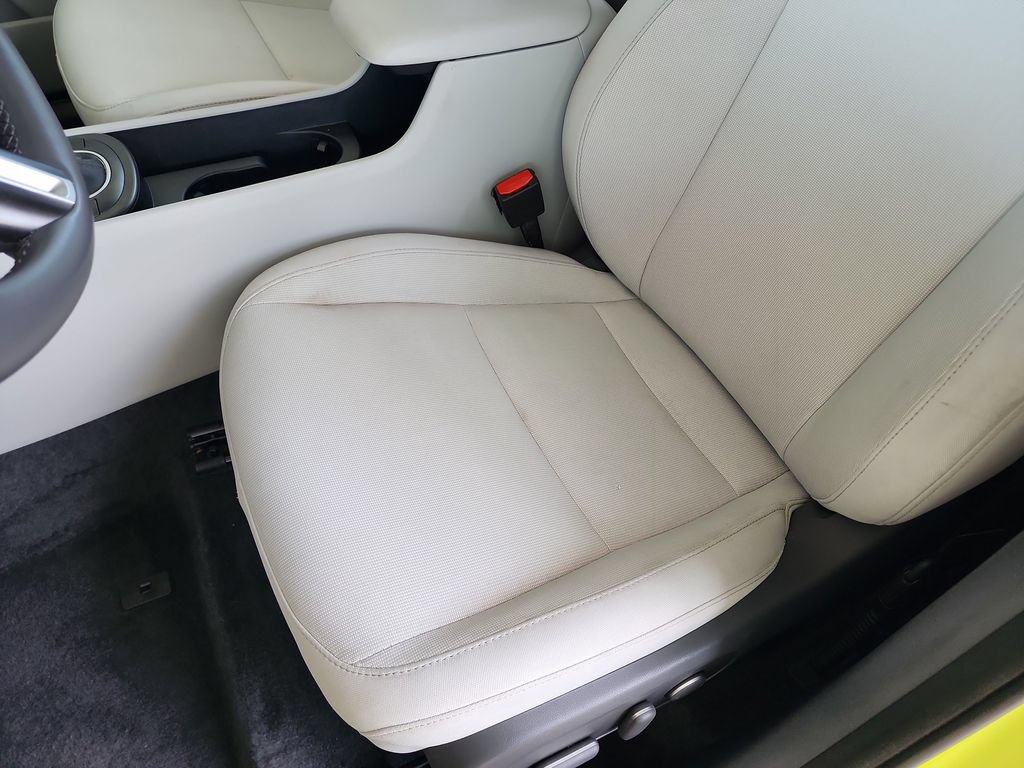 Used 2025 Hyundai Kona SEL AWD/4WD image 16