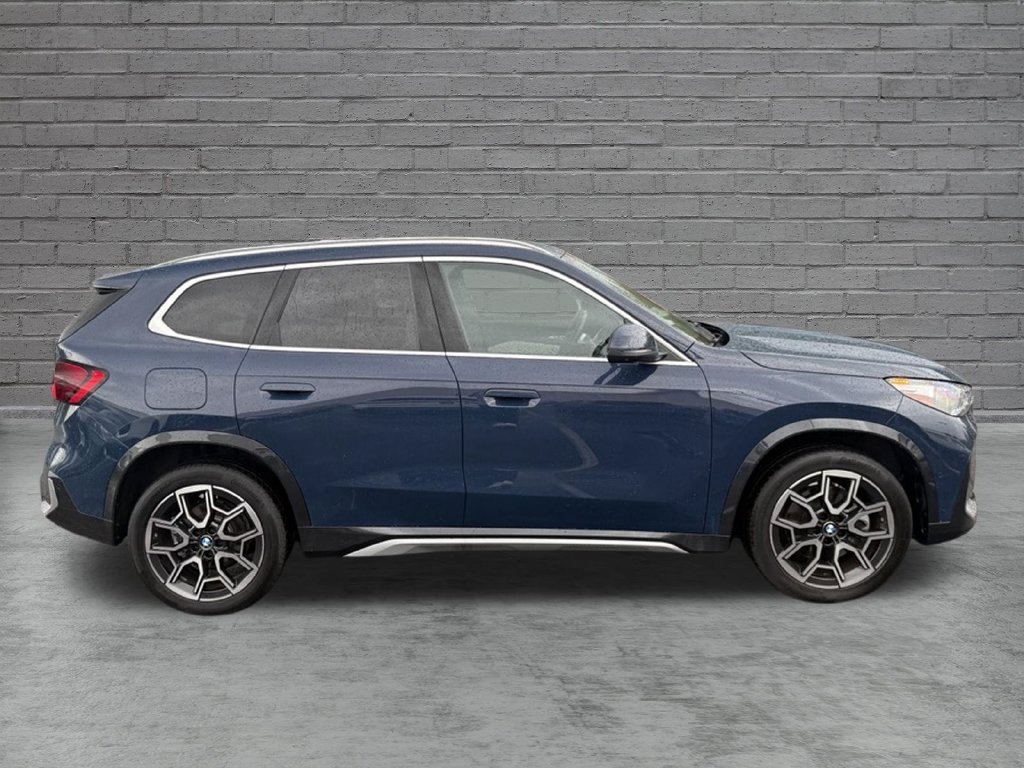 Used 2026 BMW X1 xDrive28i AWD/4WD image 9