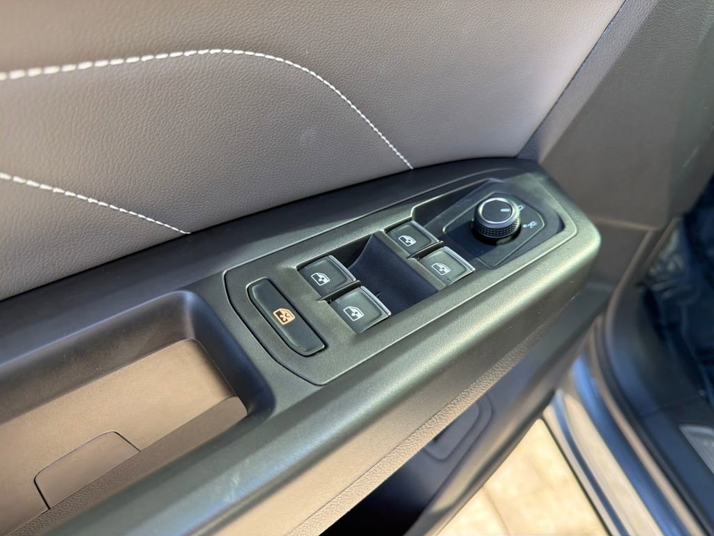 Used 2023 Volkswagen Atlas Cross Sport SE w/ Panoramic Sunroof Package image 13