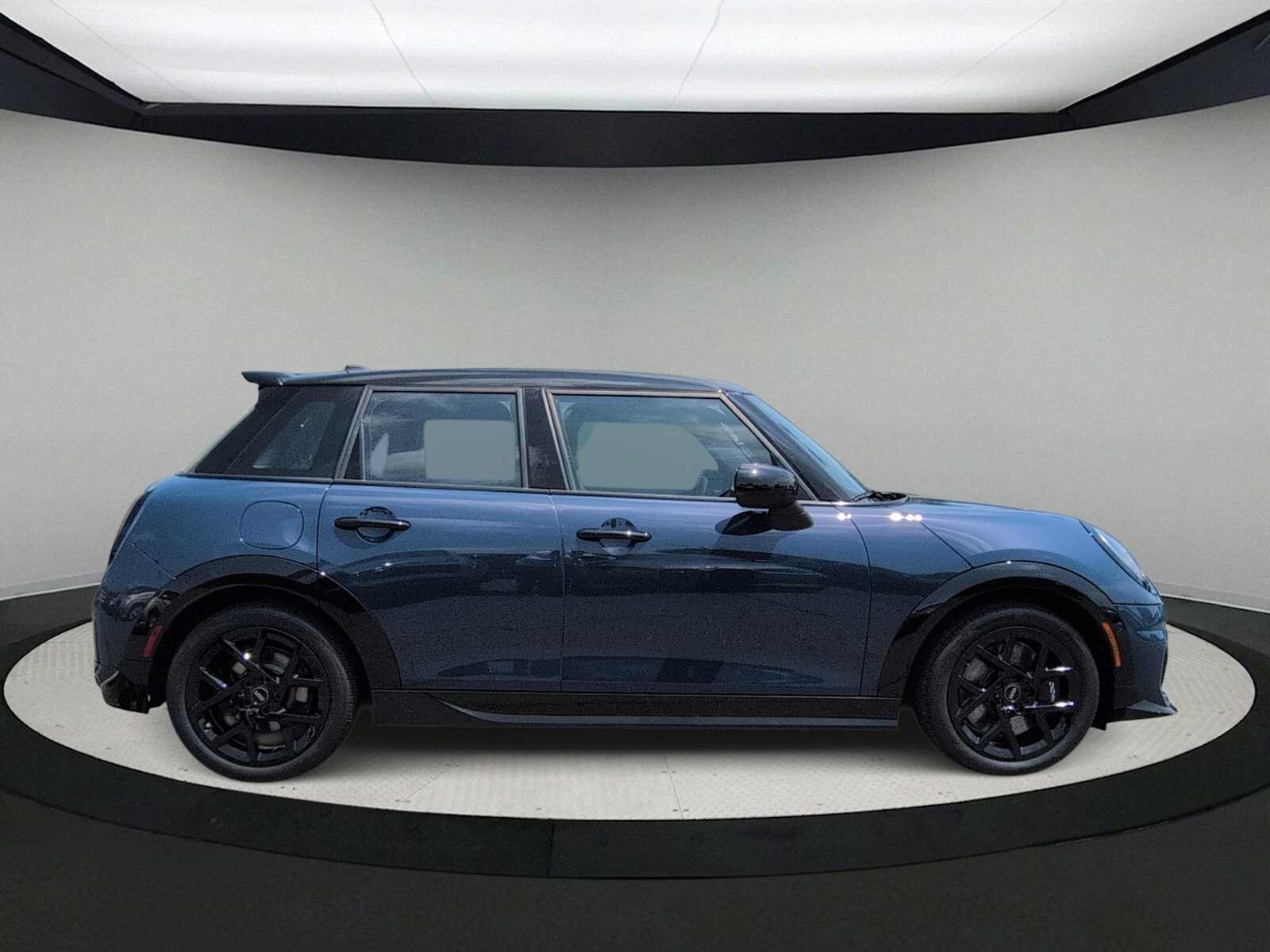 Certified 2025 MINI Cooper S FWD image 9