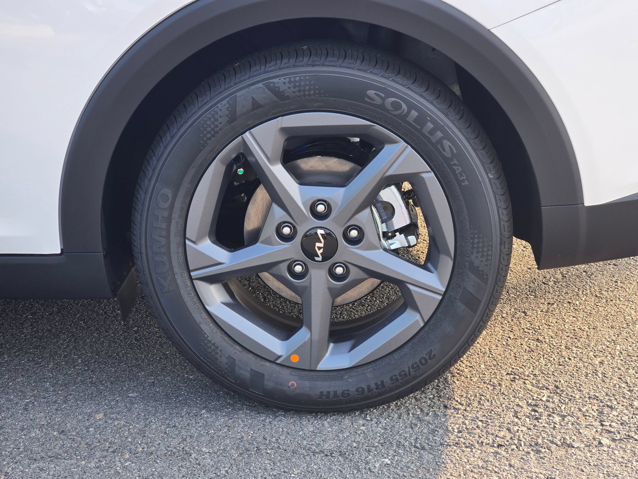 New 2026 Kia K4 FWD image 13