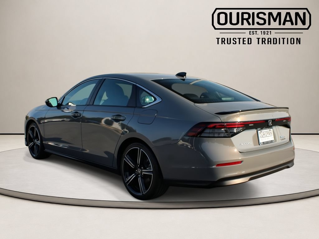 Used 2025 Honda Accord Sport image 7