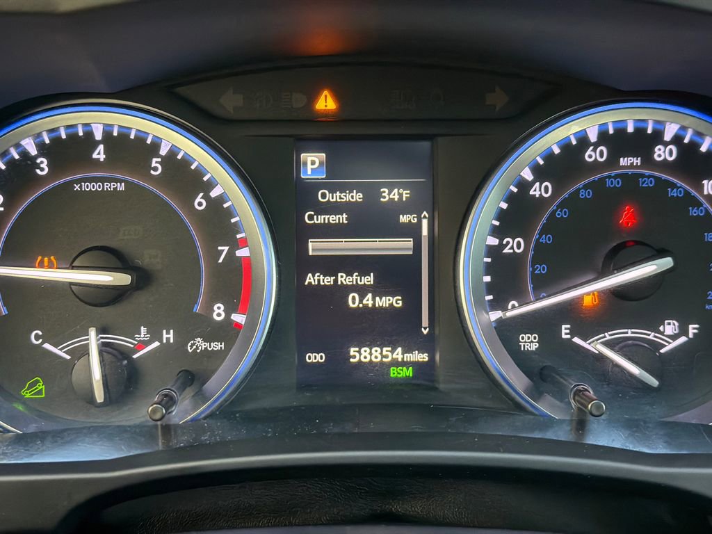 Used 2017 Toyota Highlander SE image 26