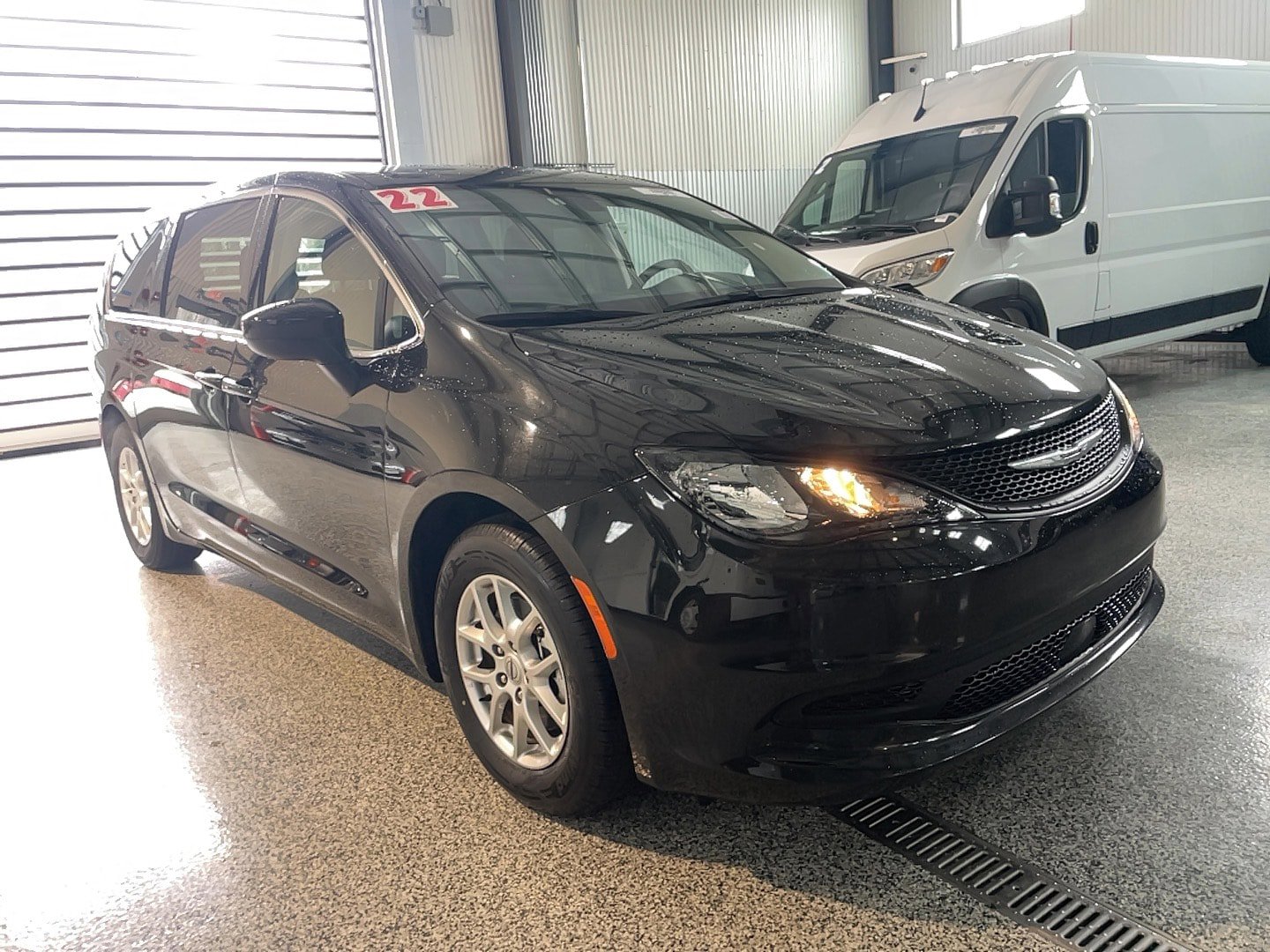 Used 2022 Chrysler Voyager LX
