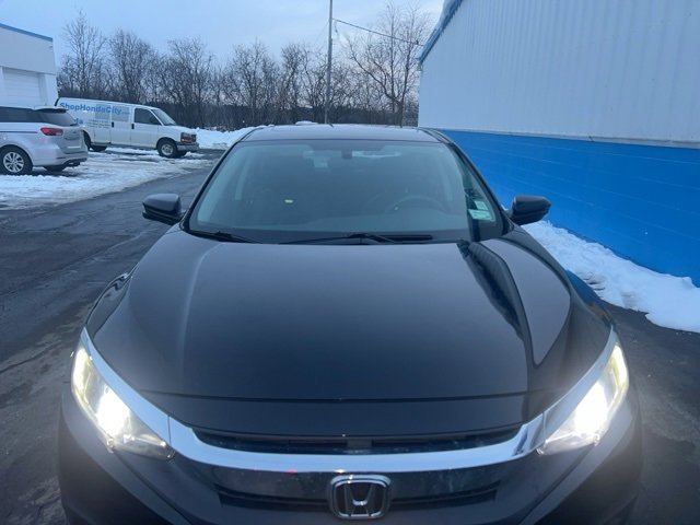 Used 2018 Honda Civic EX image 2